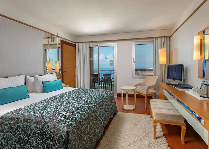 Kefaluka Акьярлар